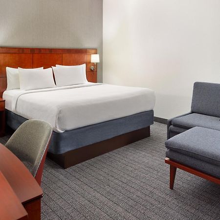 Courtyard By Marriott Atlanta Executive Park/Emory Hotel Druid Hills Bagian luar foto
