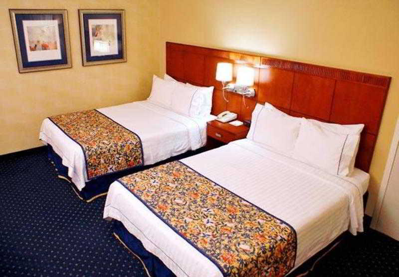 Courtyard By Marriott Atlanta Executive Park/Emory Hotel Druid Hills Ruang foto
