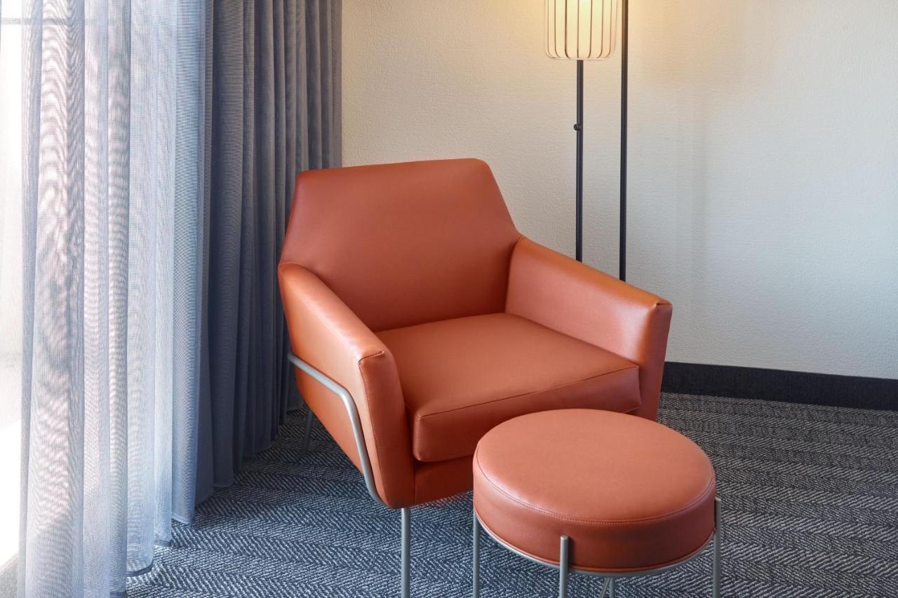 Courtyard By Marriott Atlanta Executive Park/Emory Hotel Druid Hills Bagian luar foto