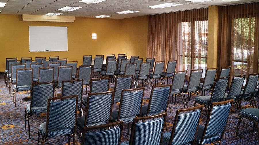 Courtyard By Marriott Atlanta Executive Park/Emory Hotel Druid Hills Bagian luar foto